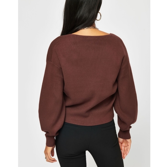 Dynamite Luca Puff Sleeve V-neck Sweater - Picture 3 of 6